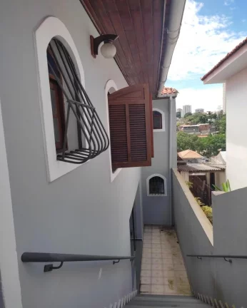 Imagem Linda casa térrea com um salão embaixo 2 dormitórios 1 suite FL55