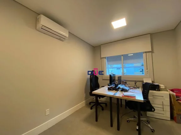 Imagem Apartamento com 3 dormitórios à venda, 197 m² por R$ 1.850.000,00 - Boqueirão - Santos/SP