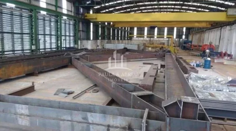 Imagem Vende ou Aluga Galpão Comercial com 3.500m², Zona Mista e Urbana, Ponte Rolante 20, 10 e 3 TON. Pé direito 8 mts em Rio Grande da Serra-SP