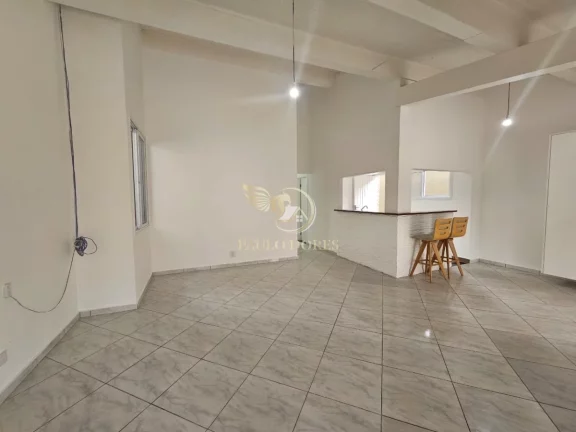 Imagem CASA REFORMADA PARA MORADIA OU FINS COMERCIALNO CENTRO DE UBATUBA-SP