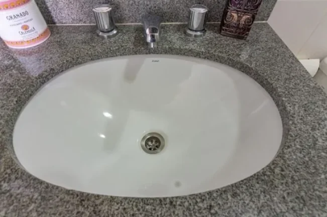 Imagem Descubra um novo estilo de vida em um apartamento de 67 m2 na Rua Francisco Pedro do Amaral, com uma...