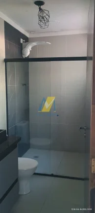 Imagem Casa Imponente com 2 Dormitórios, sacada ampla.