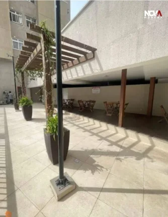 Imagem São 50m² bem distribuídos, com sala aconchegante, cozinha prática, 2 quartos confortáveis e 1 v...