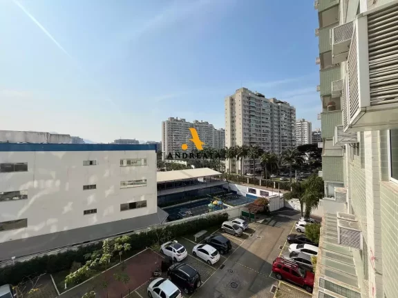 Imagem Barra Olímpica - Av.Jaime Poggi-Vendo apto de 3qts -1suite- R$580.000,00 - Sol da manhã