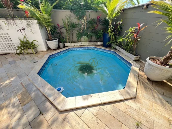 Imagem Apartamento a venda com piscina e churrasqueira individual 300m da praia