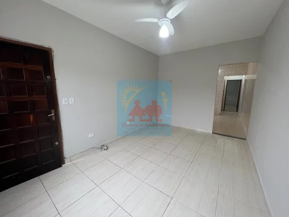 Imagem Casa na zona 2 da Ocian, Praia Grande 325mil