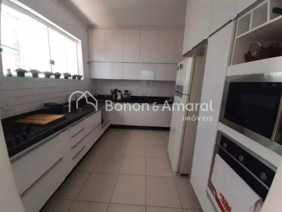 Imagem Viva a Tradição com Conforto!

Descubra o encanto de morar em uma casa colonial com construção s...