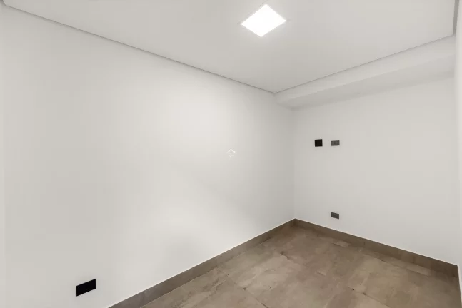 Imagem Casa em condomínio na granja viana com 4 suítes, espaço gourmet c/churrasqueira , 6 vagas, despensa, área para funcionário, piscina privativa