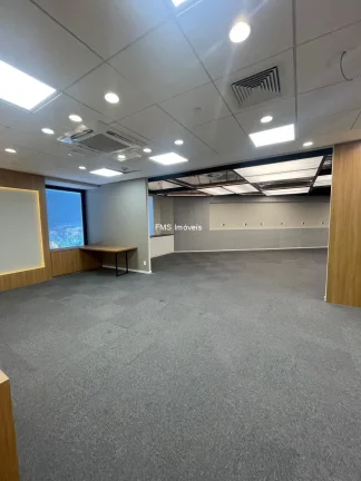 Imagem Conjunto comercial com 380m2 no Jardim Paulistano