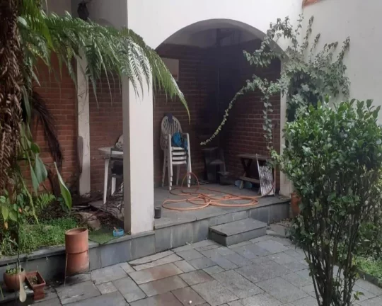 Imagem sobrado com 4 dormitórios, com jardim FL26