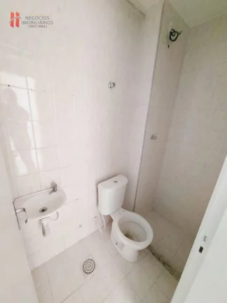 Imagem Sala comercial com 28m²na esquina com a Av. Brigadeiro Lima e Silva.