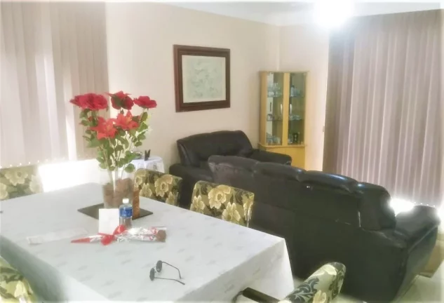 Imagem Casa Duplex a Venda no Bairro Itapebussú Guarapari 3 Quartos (1 Suíte) Sala de Jantar Sala de Tv Com Área De Lazer Piscina Churrasqueira Espaço Gourme