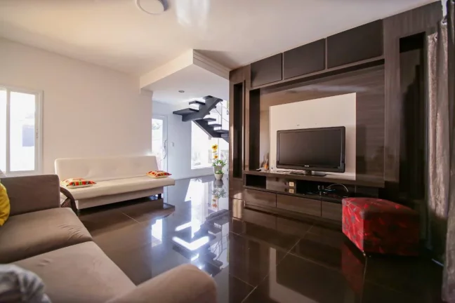 Imagem CASA residencial dentro de condomínio