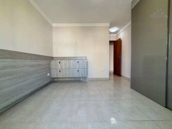 Imagem Apartamento em Praia Grande, com 2 quartos, 1 suíte, e uma sacada gourmet,80 m².
