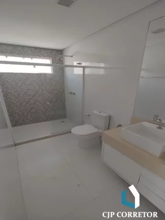 Imagem Casa em Condomínio de luxo com 4 suítes.