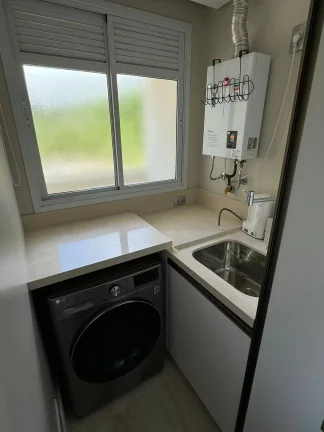 Imagem Apartamento à Venda,70m2, 2 Dormitórios(1 Suíte), Finamente Mobiliado, 1 Vaga, Itacorubi, Florianópolis/SC