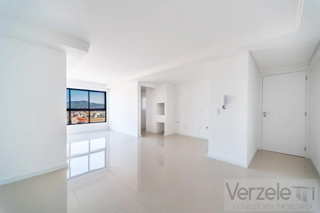 Imagem Apartamento 2 dormitórios para Venda em Balneário Camboriú / SC no bairro Estados