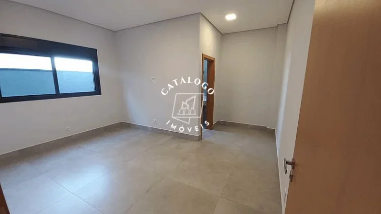 Imagem Casa em Condomínio a Venda no bairro Residencial e Empresarial Alphaville - Ribeirão Preto, SP