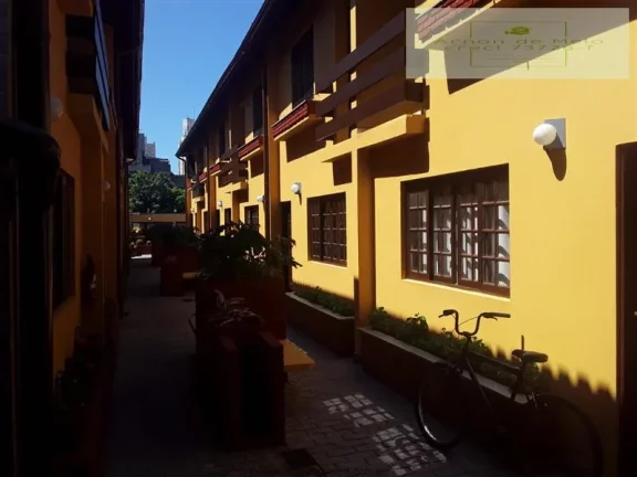 Imagem Casas no Litoral para venda em Guarujá no bairro Jardim Vitória