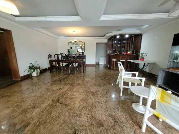 Imagem PITANGUEIRAS - FRENTE TOTAL AO MAR COM LINDA VISTA, 234 M² ÚTEIS, EXCELENTE APARTAMENTO, 02 VAGAS DE GARAGEM, NA MELHOR LOCALIZAÇÃO DE PITANGUEIRAS