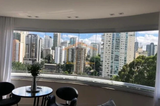 Imagem Apartamento amplo e confortável com 116m², em prédio com apenas 2 unidades por andar. Sala espaç...