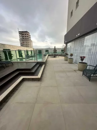 Imagem Apartamento com 3 suítes e 2 vagas de garagem na Meia Praia em Itapema