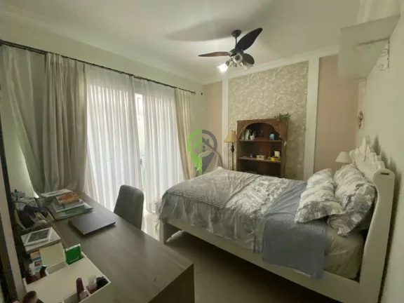 Imagem Sobrado à venda - 3 dormitórios, próximo da praia - Embaré-Santos