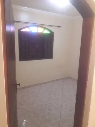 Imagem Sobrado com 3 dormitórios à venda, 328 m² por R$ 650.000,00 - Jardim Anchieta - Ferraz de Vasconcelos/SP