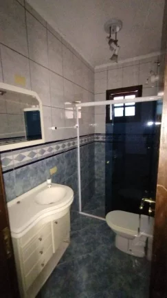 Imagem Sobrado com 3 dormitórios para alugar por R$ 2.248/mês - Cidade São Jorge - Santo André/SP