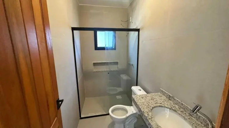 Imagem Casa com 3 dormitórios sendo 1 suíte e 1 vaga de garagem - Campeche, Florianópolis/SC