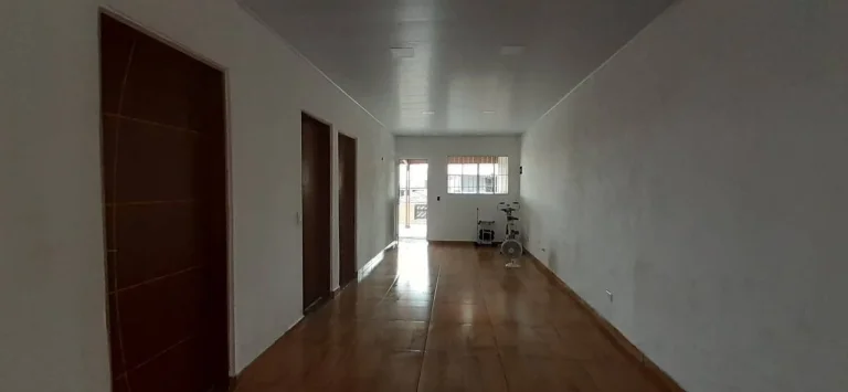 Imagem Sobrado Maravilhoso 4 Dormitorios sendo 1 Suite e 3 vagsa de Garagens