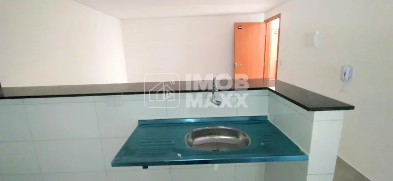 Imagem 1 QUARTO/ ACABAMENTO EM PORCELANATO/NOVO