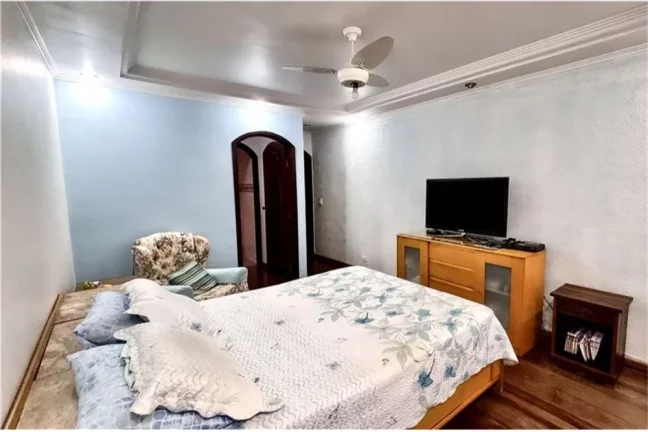Imagem Sobrado Sustentável: Residência Aconchegante com Energia Renovável, Espaço Gourmet, Suítes Luxuosas e Memórias Inesquecíveis em 150m²