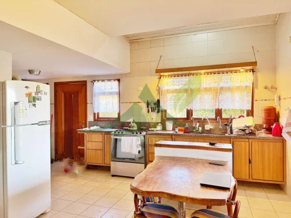 Imagem Sítio à Venda em Atibaia: Exclusivo com Vista Panorâmica e Casa Financiável