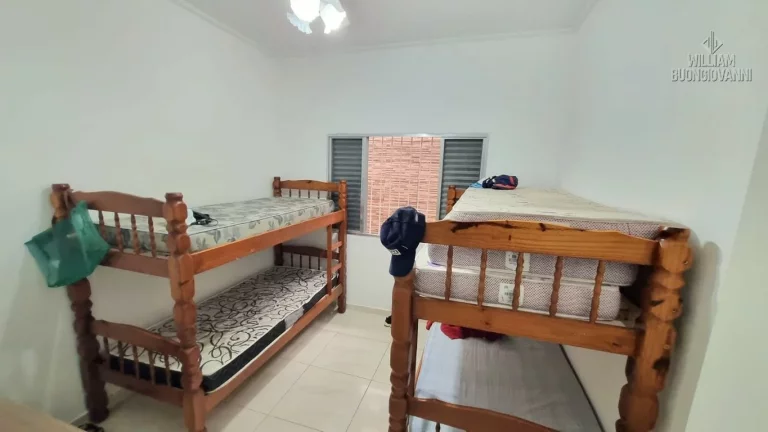 Imagem Casa espetacular à uma quadra da praia com dois quartos sendo uma suíte