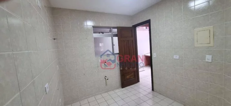 Imagem Sobrado em condomínio no Santa Cândida