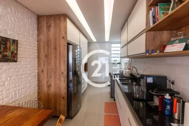 Imagem Apartamento totalmente reformado no Itaim Bibi – 107 m²