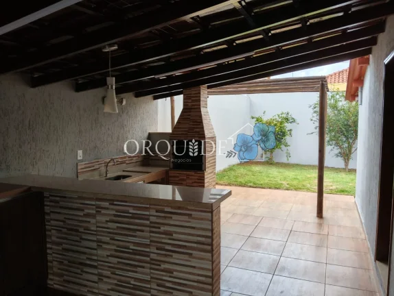 Imagem Casa à venda em Rio Verde-GO, Conjunto Morada do Sol: 3 quartos, 1 suíte, 1 sala, 3 vagas, 154,17m² de área. Confira!