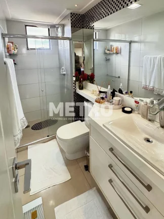 Imagem Apartamento à venda no Edf. Monte Castelo com vista para o Rio