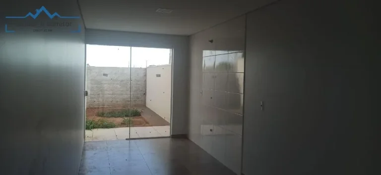 Imagem Casa nova com 2 dormitórios a venda no Pinheirinho. Toledo PR.