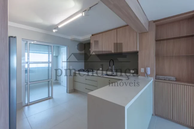 Imagem Apartamento reformado em Perdizes com 3 quartos (1 suíte) e 2 vagas, 137m²
