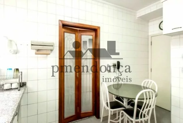 Imagem Apartamento em Perdizes com 4 quartos (1 suíte) e 3 vagas, 121m²