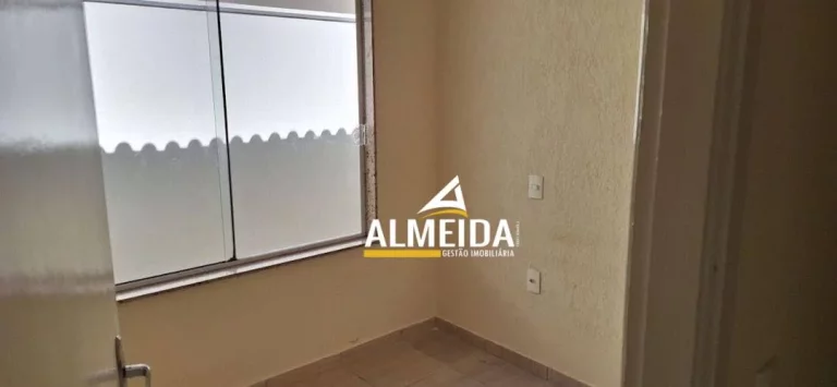 Imagem Casa com 3 dormitórios à venda por R$ 400.000,00 - Estádio - Rio Claro/SP