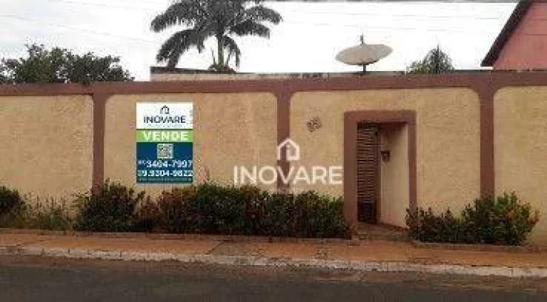 Imagem Casa com 3 dormitórios à venda por R$ 750.000 - Alto da Boa Vista - Itumbiara/GO