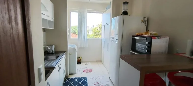 Imagem VENDA de apartamento semi-mobiliado com 2 dormitórios no Bairro Gravatá em Navegantes -SC com a Adriano Carpes Imóveis