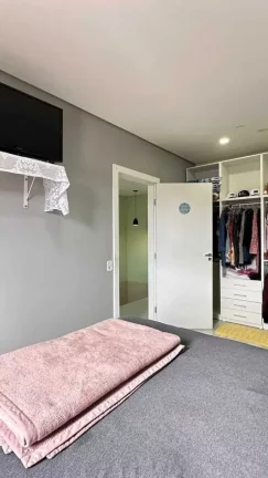 Imagem Sobrado com 2 dormitórios e 1 vaga de garagem - Fátima | Joinville/SC