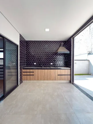 Imagem Casa com 3 quartos à venda, 250 m² por R$ 1.600.000 - Santana de Parnaíba/SP