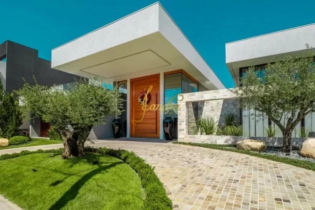 Imagem Casa térrea em condomínio fechado mobiliada e decorada