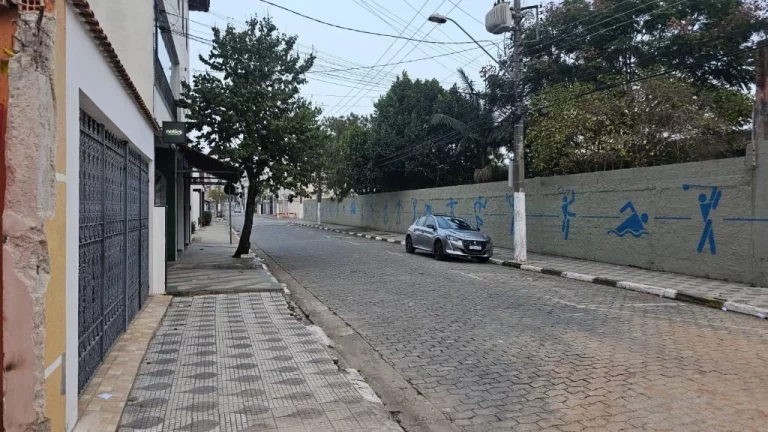 Imagem Terreno à venda, 130 m² por R$ 520.000,00 - Centro - Poá/SP