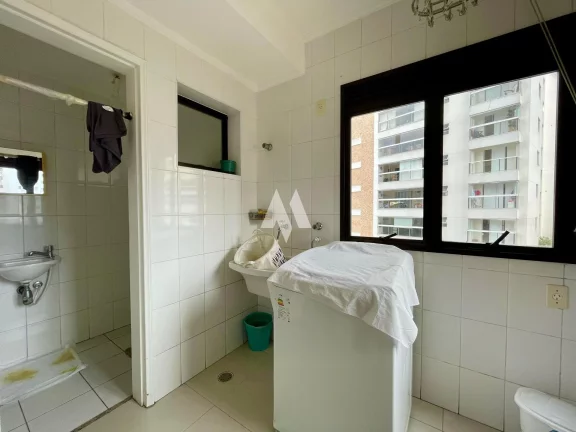 Imagem Apartamento com 3 Quartos à venda, 130m² - Ponta da Praia